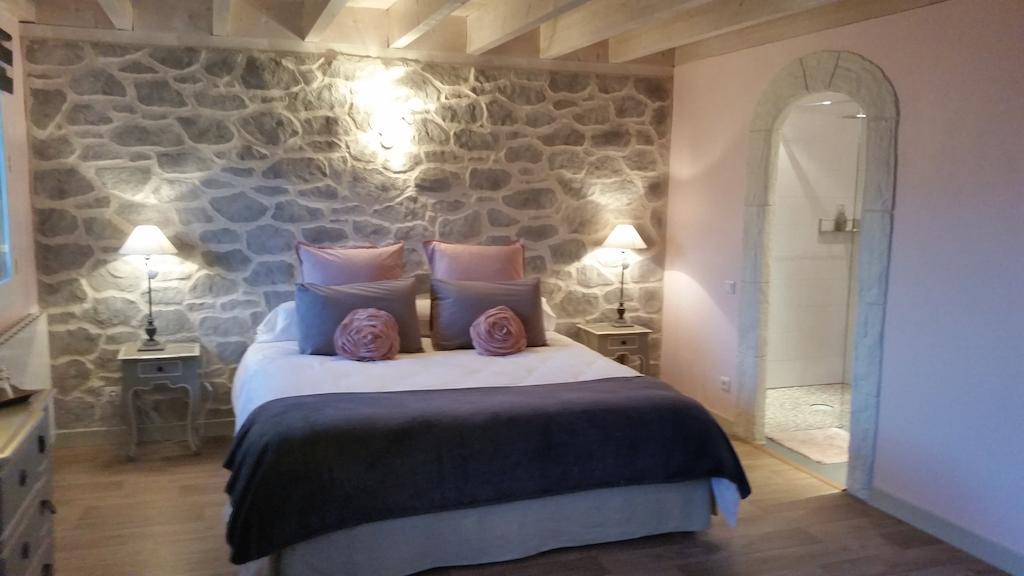 La Maison Sur Les Nuages Hotel Saint-Christophe  Стая снимка
